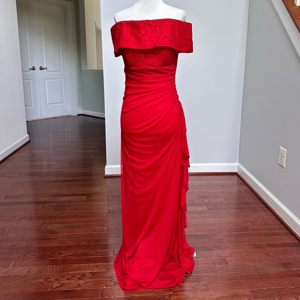 Betsy & Adam Red Off The Shoulder Simple Elegant Gown Dress Size 4